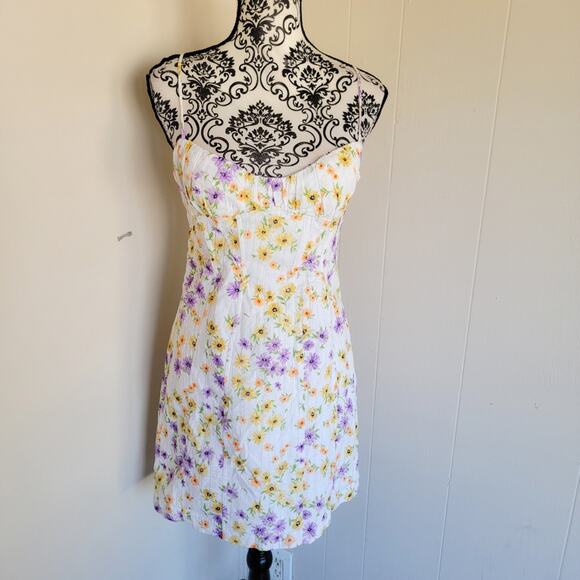 Zara Dresses & Skirts - Zara Floral Print Faux Milkmaid Mini Sundress